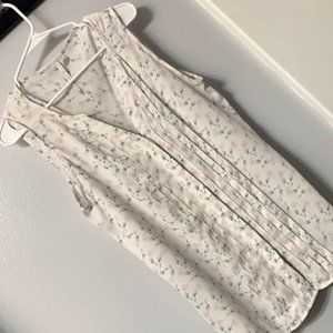 Lauren Conrad White floral sleeveless – Adult Large